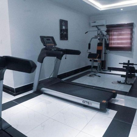 Pasadena Suites Леки Екстериор снимка