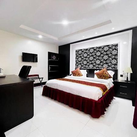Pasadena Suites Леки Екстериор снимка