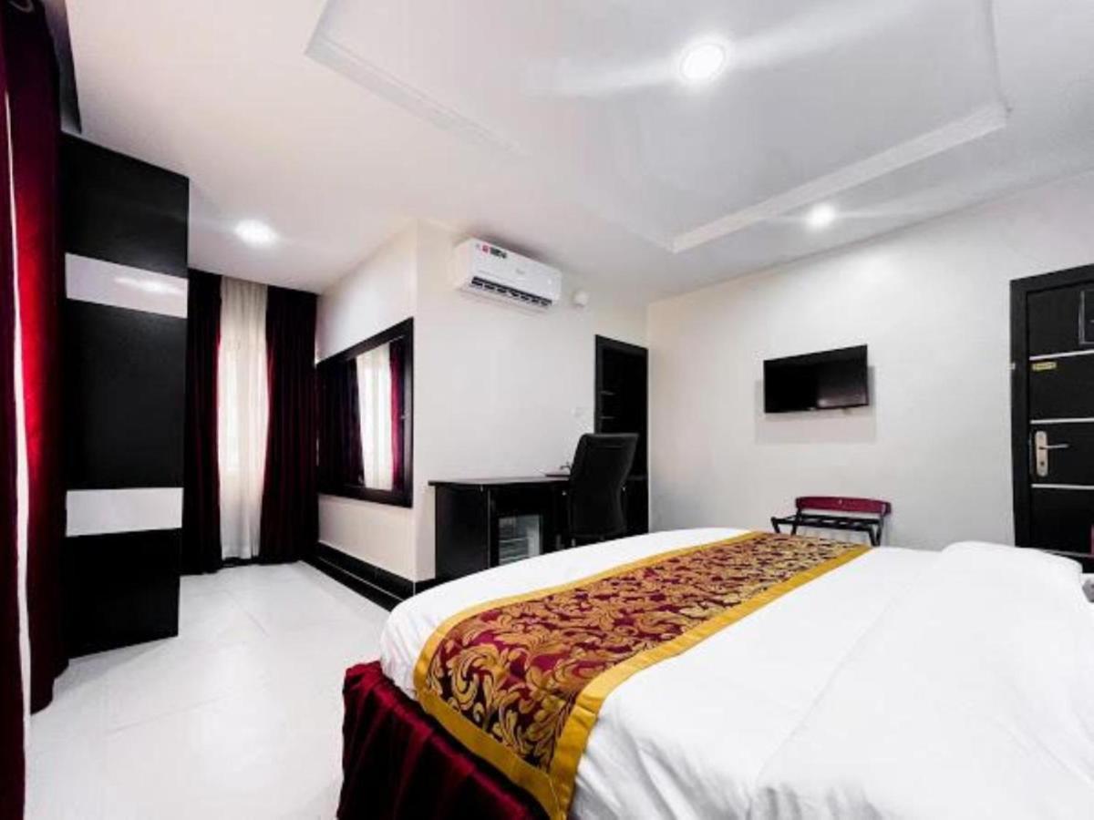 Pasadena Suites Леки Екстериор снимка