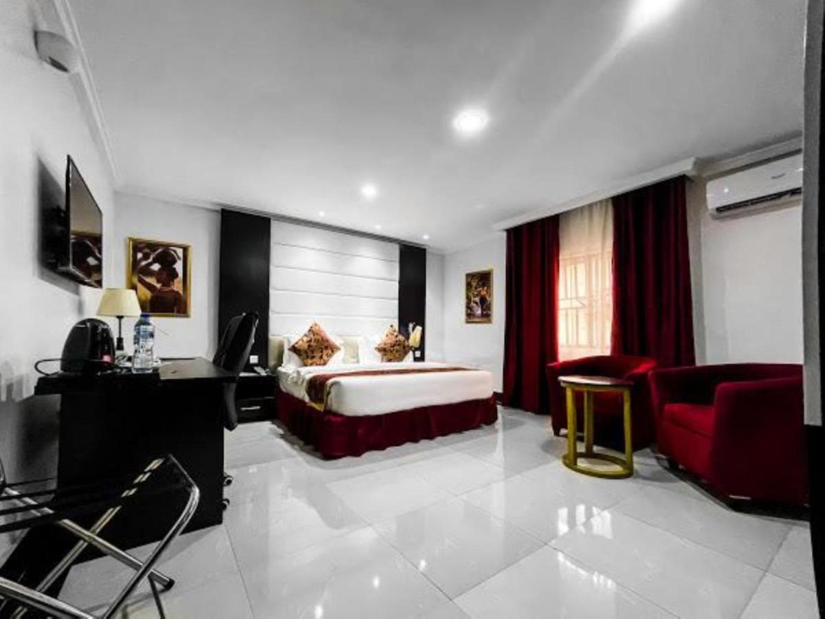 Pasadena Suites Леки Екстериор снимка