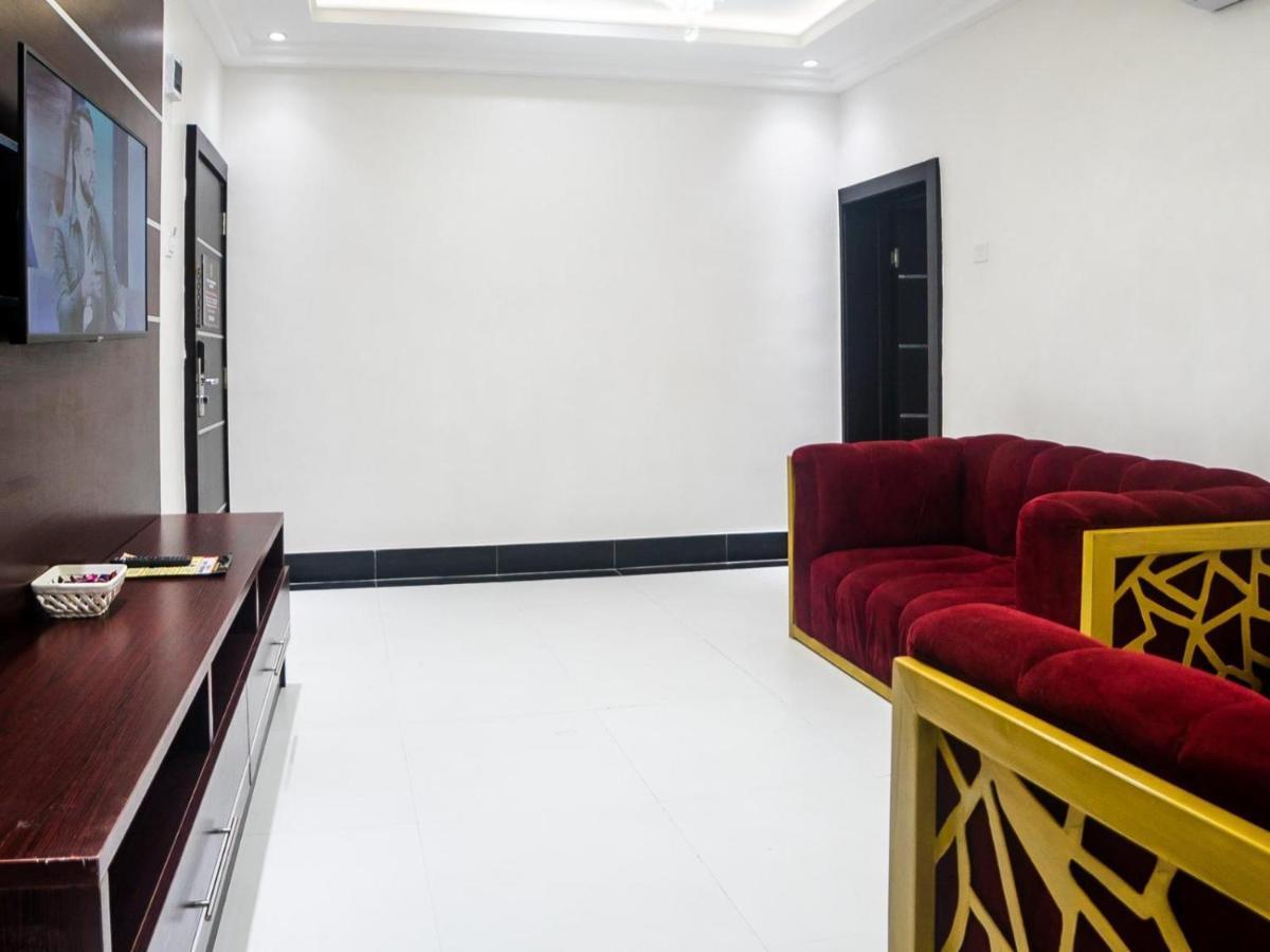 Pasadena Suites Леки Екстериор снимка